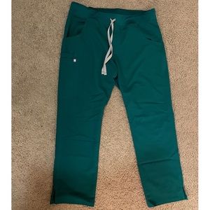 Figs Kade Cargo Scrub Pants -Hunter Green/ Large